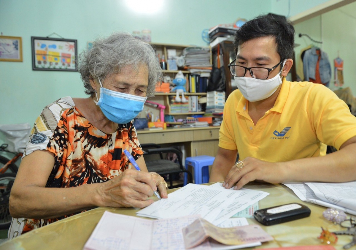 Tương lai hàng chục triệu người già không có hưu trí: Giải pháp nào?